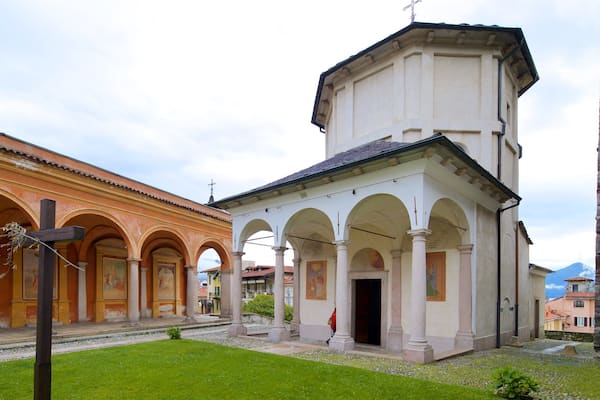 Church of Saints Gervase and Protaso which includes a church or cathedral, religious aspects and heritage elements