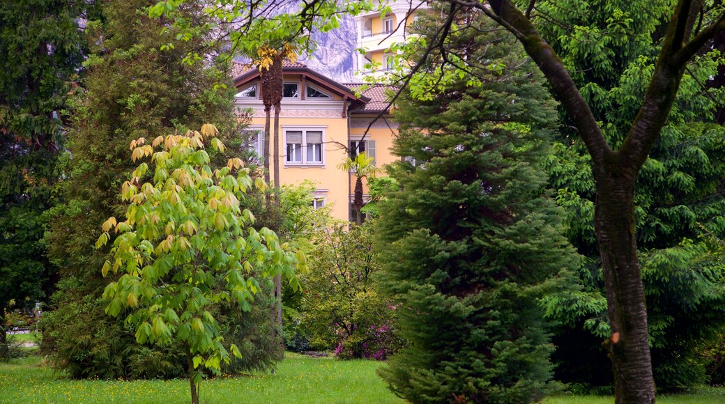 Villa Fedora which includes a garden and a house