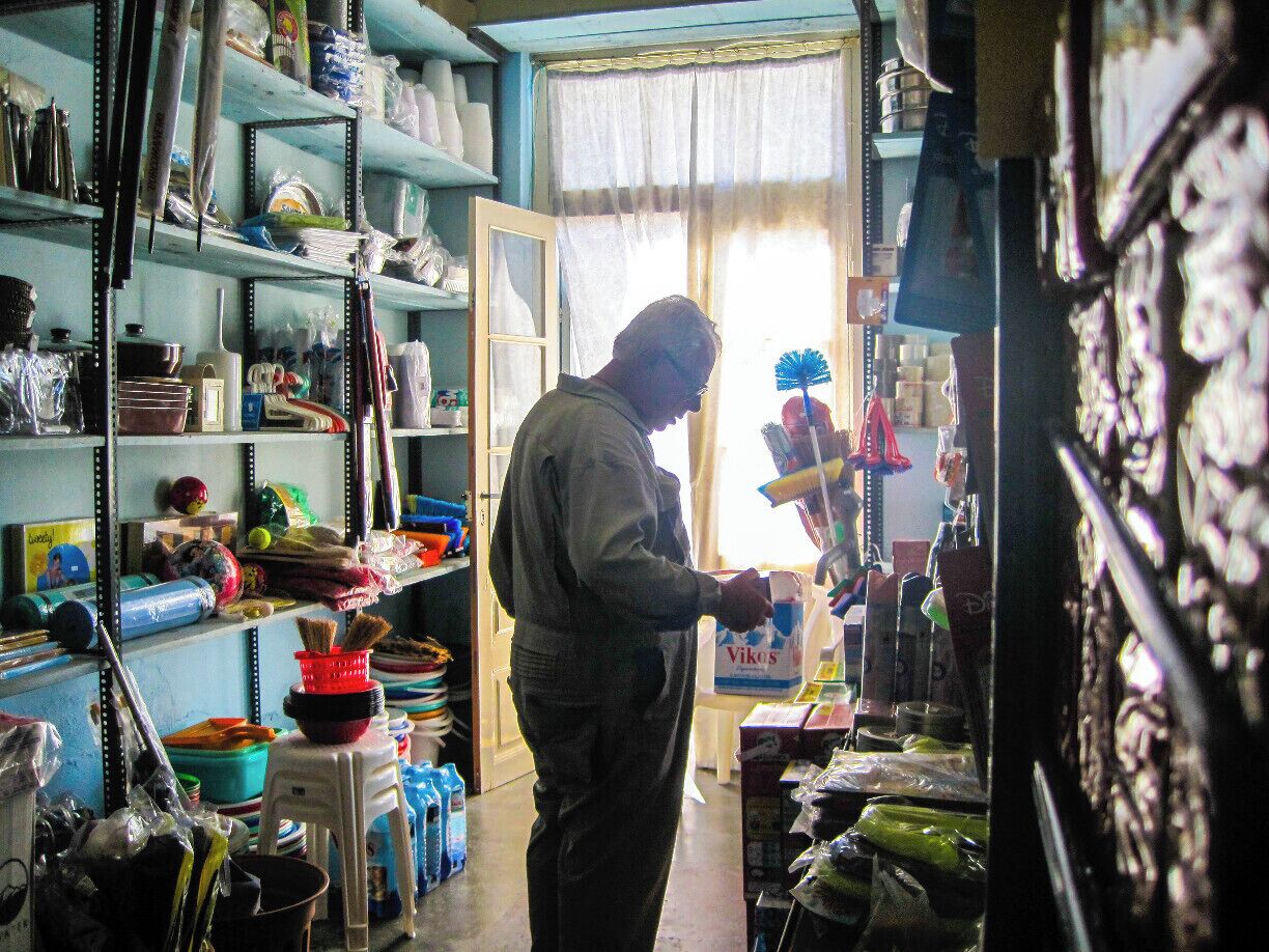 In modern greek, "pantopolio" means a place where you can buy anything. In this pantopolio of Kimolos, you can get food, fruits, vegetables, accessories for house cleaning, dishes for cooking, and here is also the only travel agency on the island.