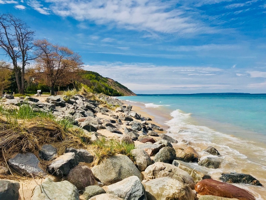 Gorgeous waterfront just south of Sleeping Bear Dunes in Northern Michigan. #beachtips