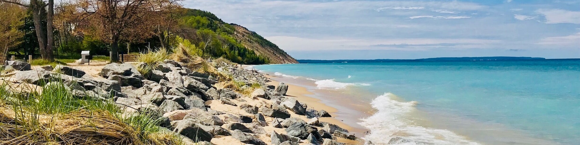 Gorgeous waterfront just south of Sleeping Bear Dunes in Northern Michigan. #beachtips
