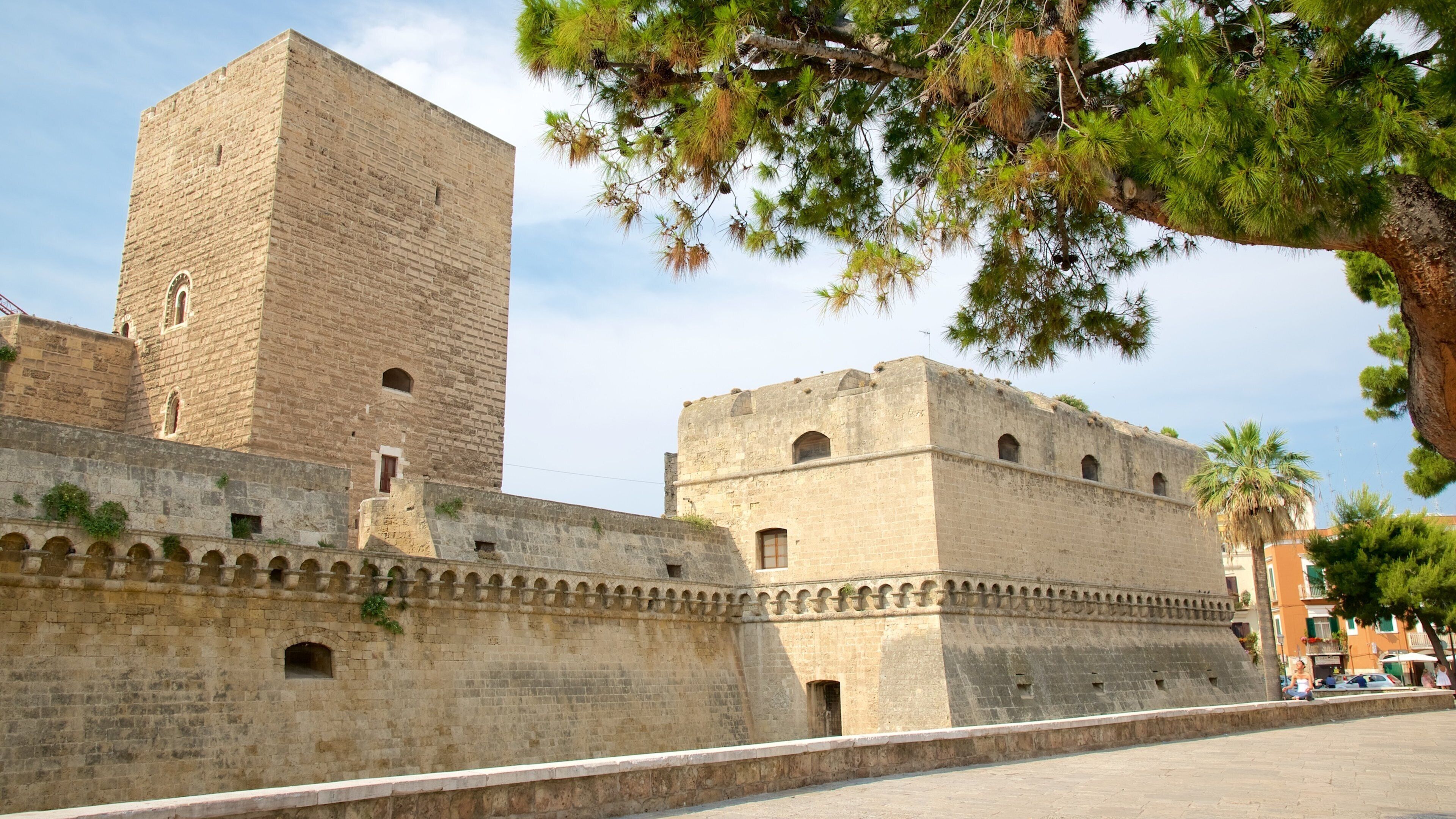 Norman Castle featuring heritage architecture