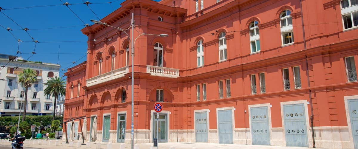 Bari que incluye arquitectura patrimonial