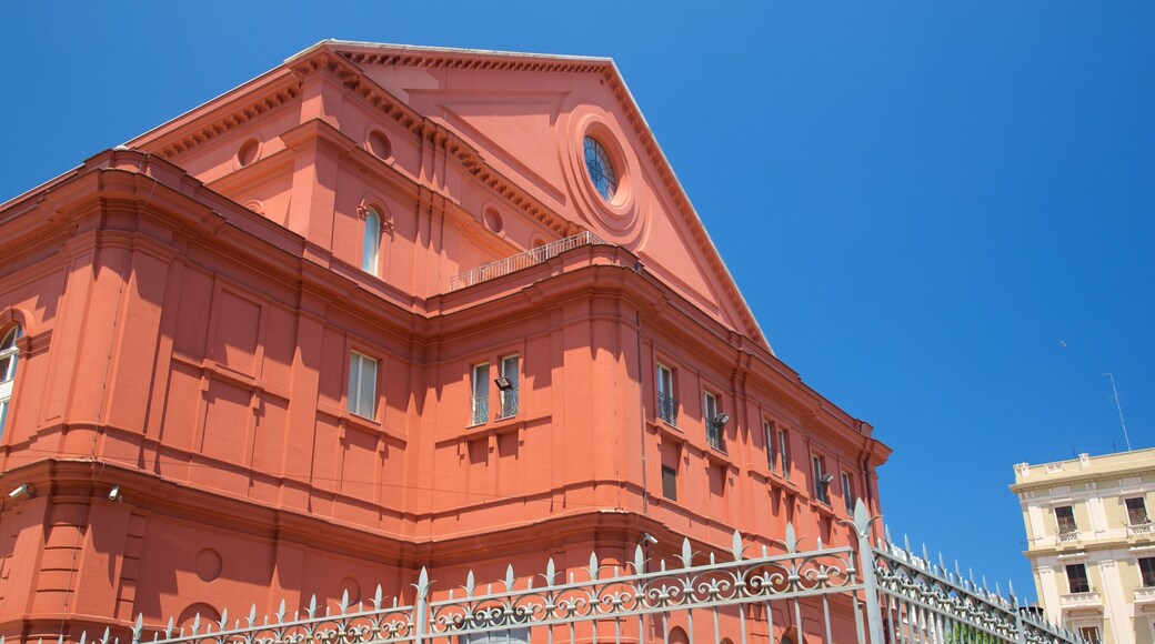 Bari showing heritage architecture