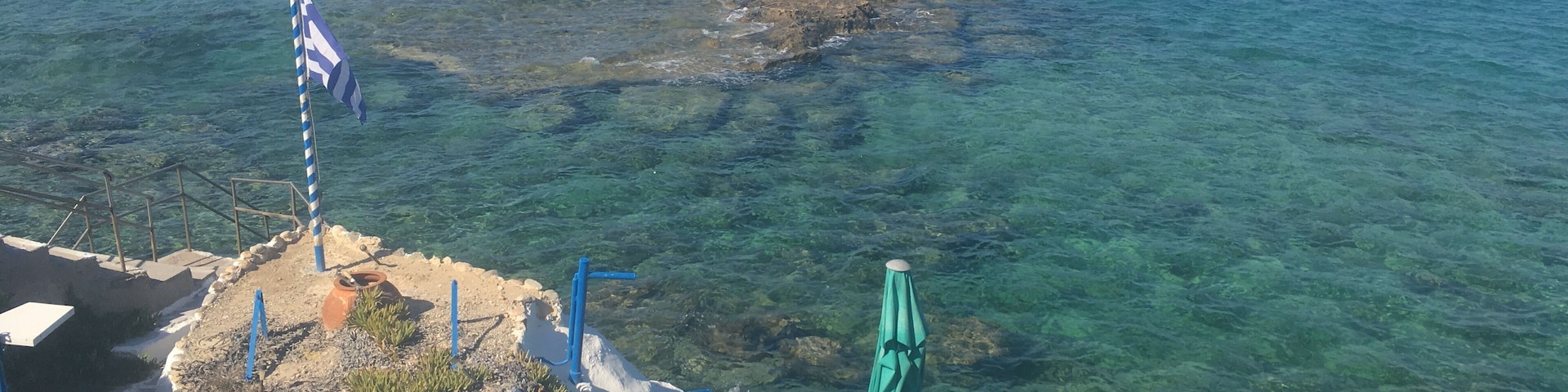 Very pleasant village with turquoise sea
#greece
#milos