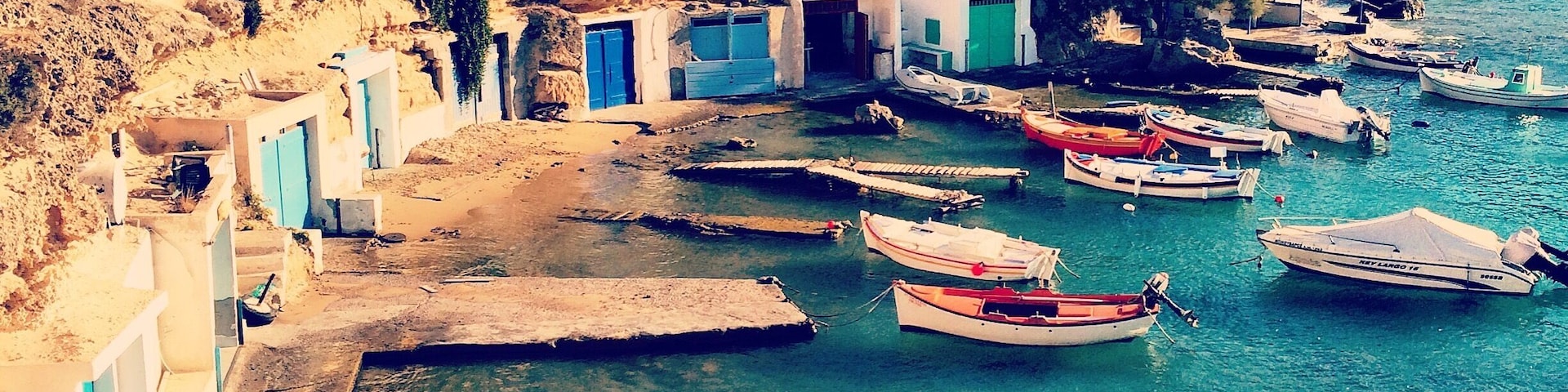 Amazing fishermen spot in Milos #colorful