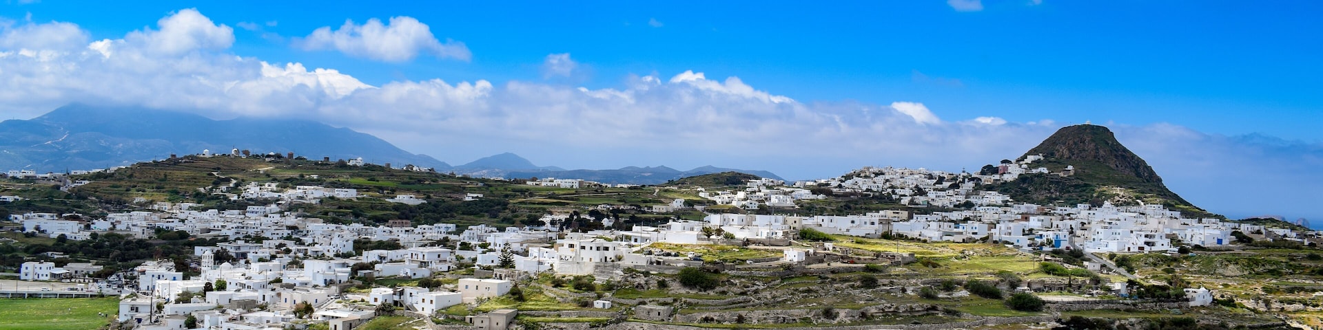 The villages of Plaka and Triovasalos on the island of Milos; Shutterstock ID 687412132; Purchase Order: SP-2473 Go Guides; Client/Licensee: Hotels.com