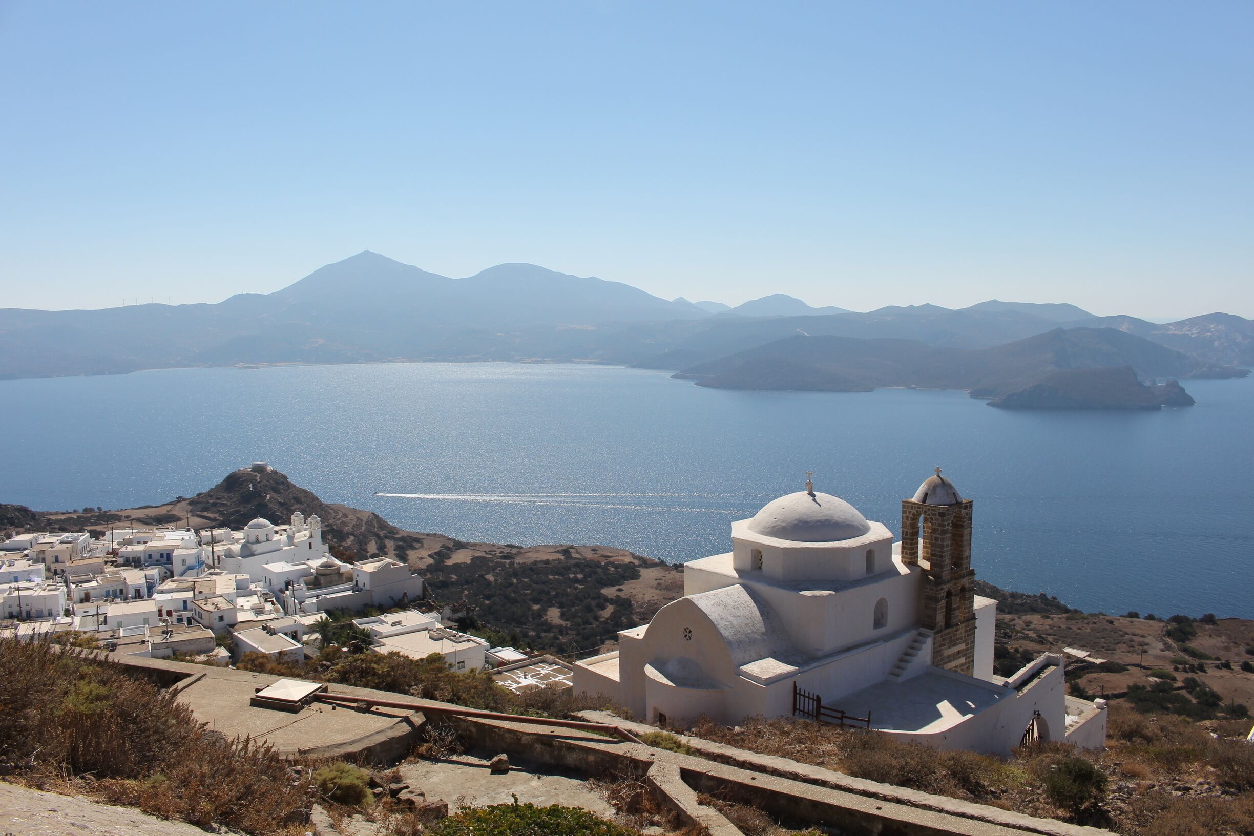 Milos, Greece 
#beachbound 
#milos #greece #Island #islandlife #cyclades #histori #travel #holiday #nofilter ##photo #photoofday 
