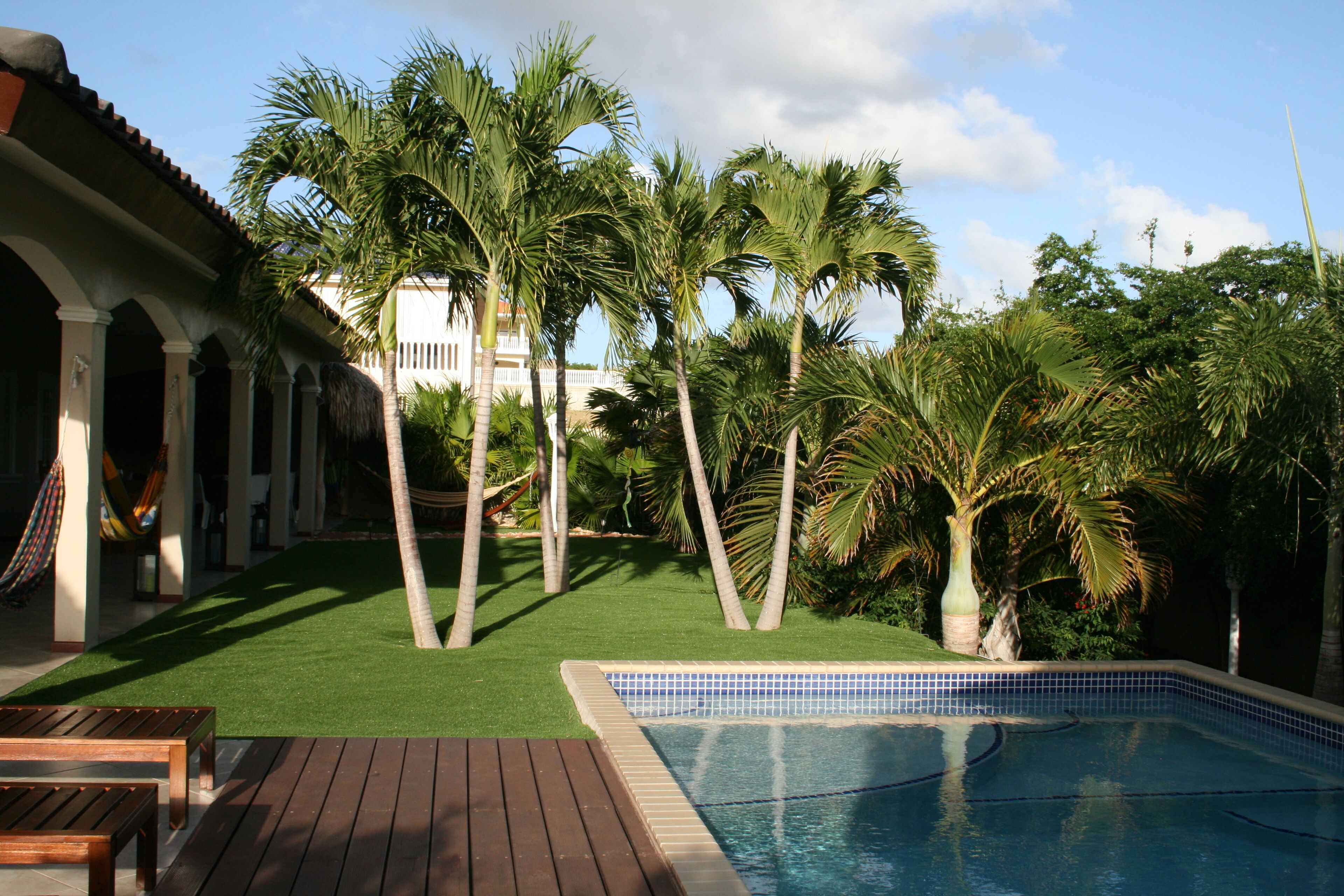 Great Bed & Breakfast just a few minute walk to the beach.
Running for beautiful family Diana & Martin , they are ready to made feel home.
