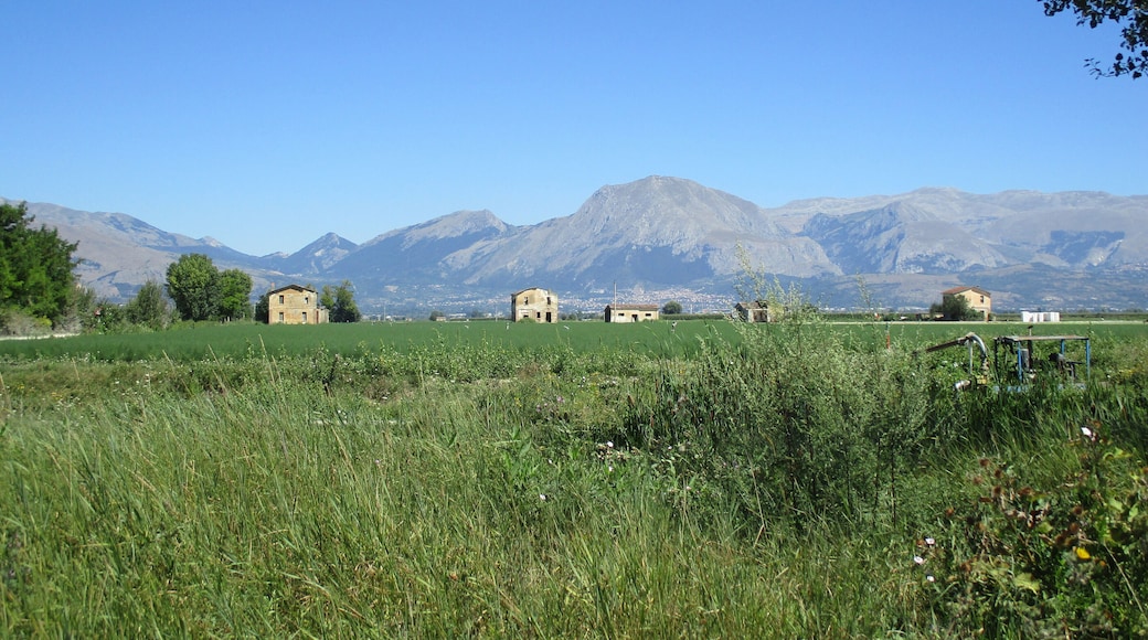 Case coloniche nel Fucino