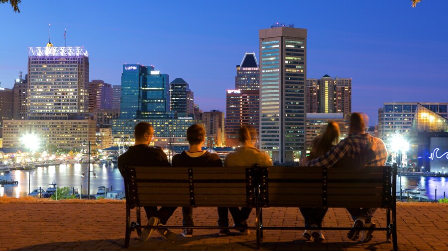 페더럴 힐 공원 을 특징 스카이라인, 강 또는 시내 과 도시