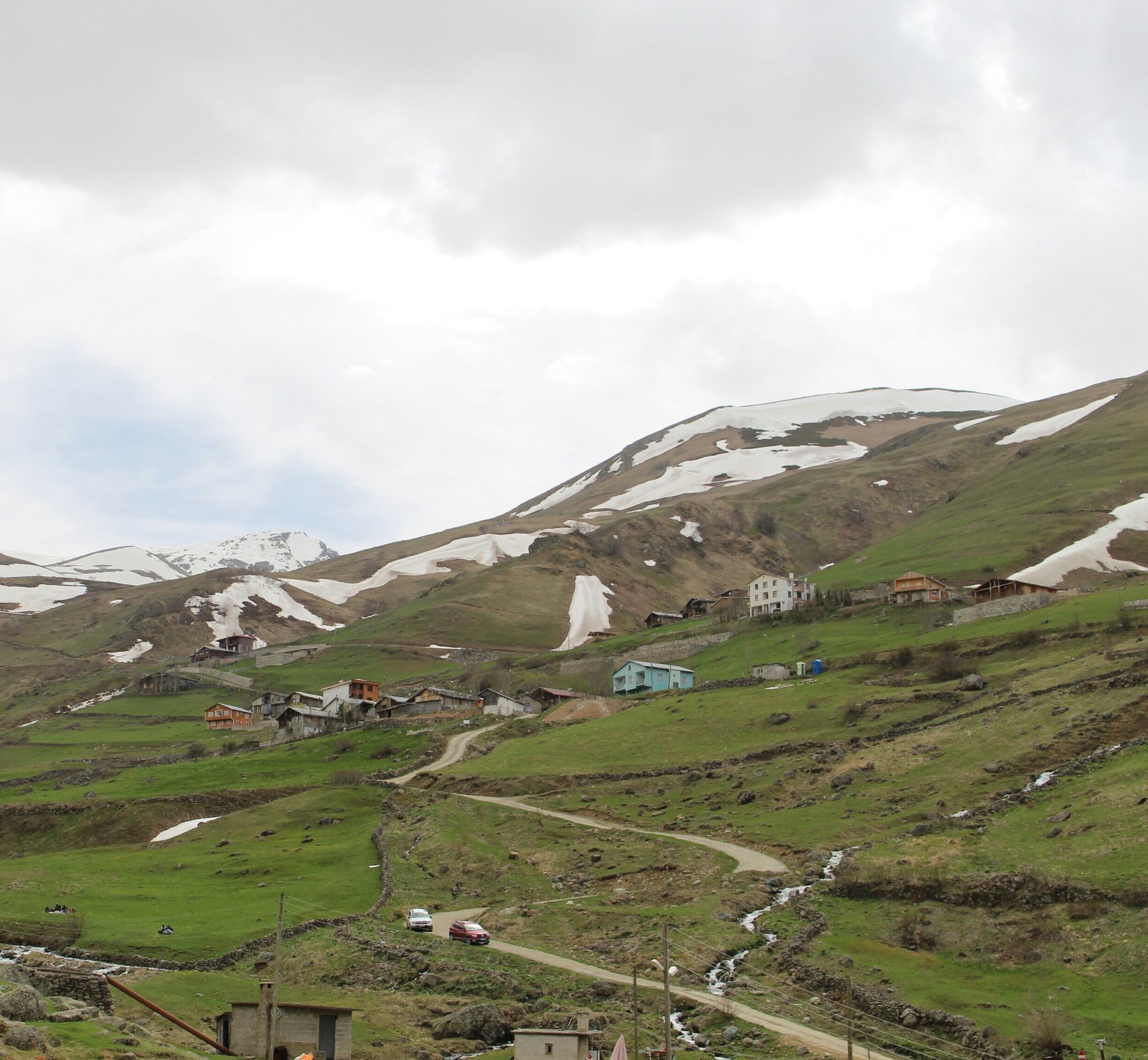 Haldizen plateau, Çaykara, Trabzon, Turkey 
#SpringFun 