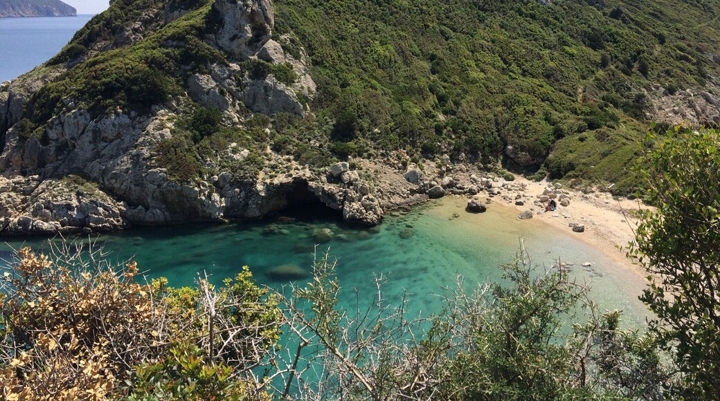 Petite marche de 30 minutes pour découvrir une aussi belle plage !