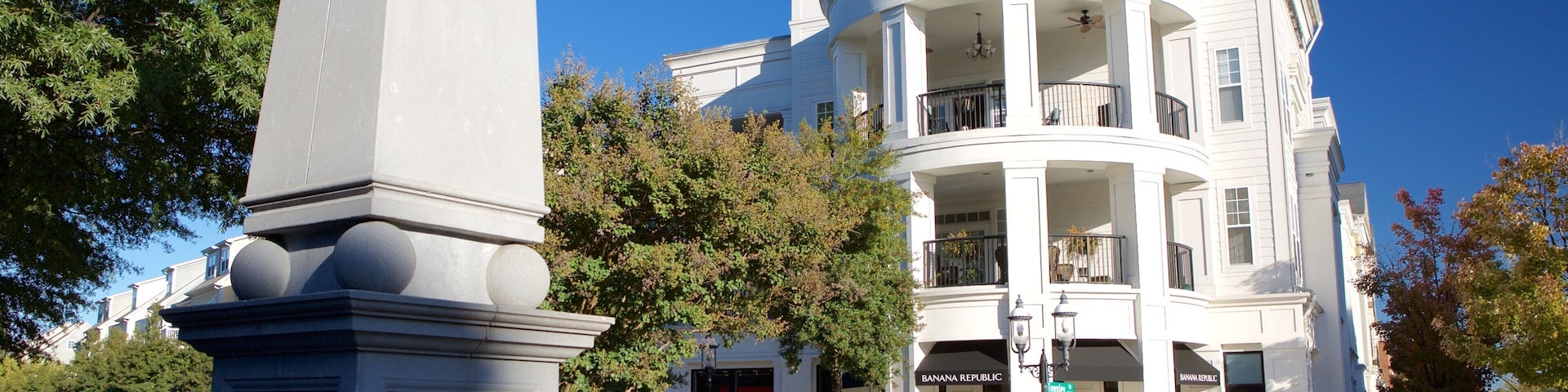 Birkdale Village featuring a small town or village and a monument