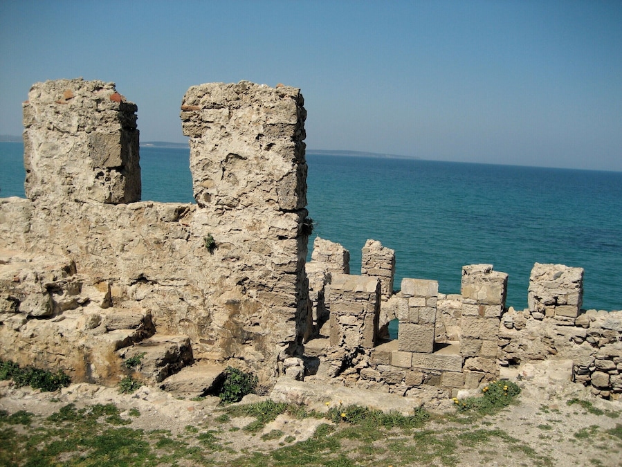Is that a castle wall I see? They are literally everywhere in Turkey. That's the Black Sea that you are looking out towards. #Trove on