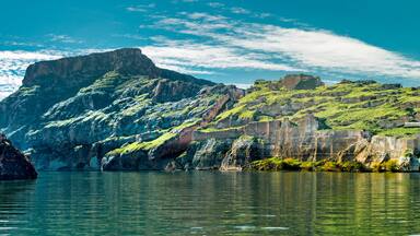 Euphrates River and Rumkale fortress close to Halfeti, Antep Turkey