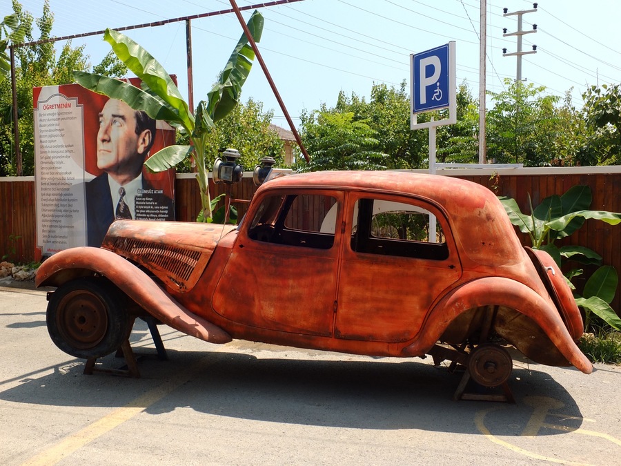 Local Restaurant in Mersin.