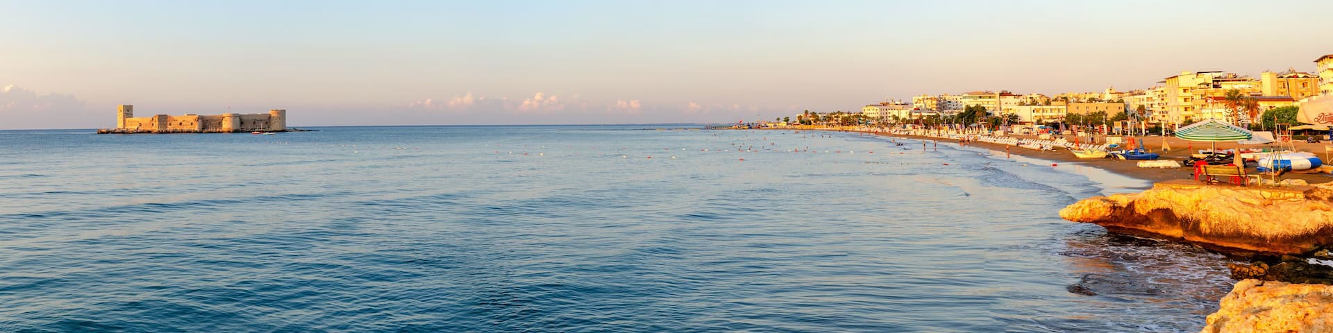 Maiden's castle, Kiz Kalesi in Mediterranean Sea. Mersin Turkey panorama