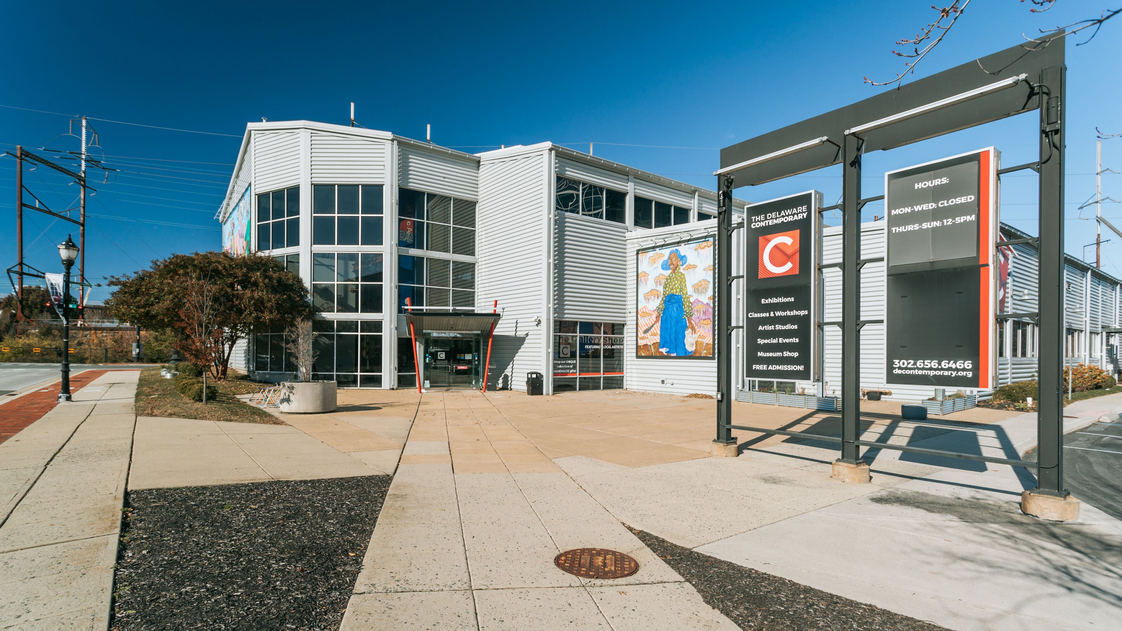 Delaware Center for the Contemporary Arts showing signage