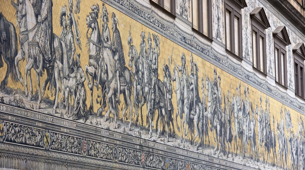 Procession of Princes showing art and heritage elements