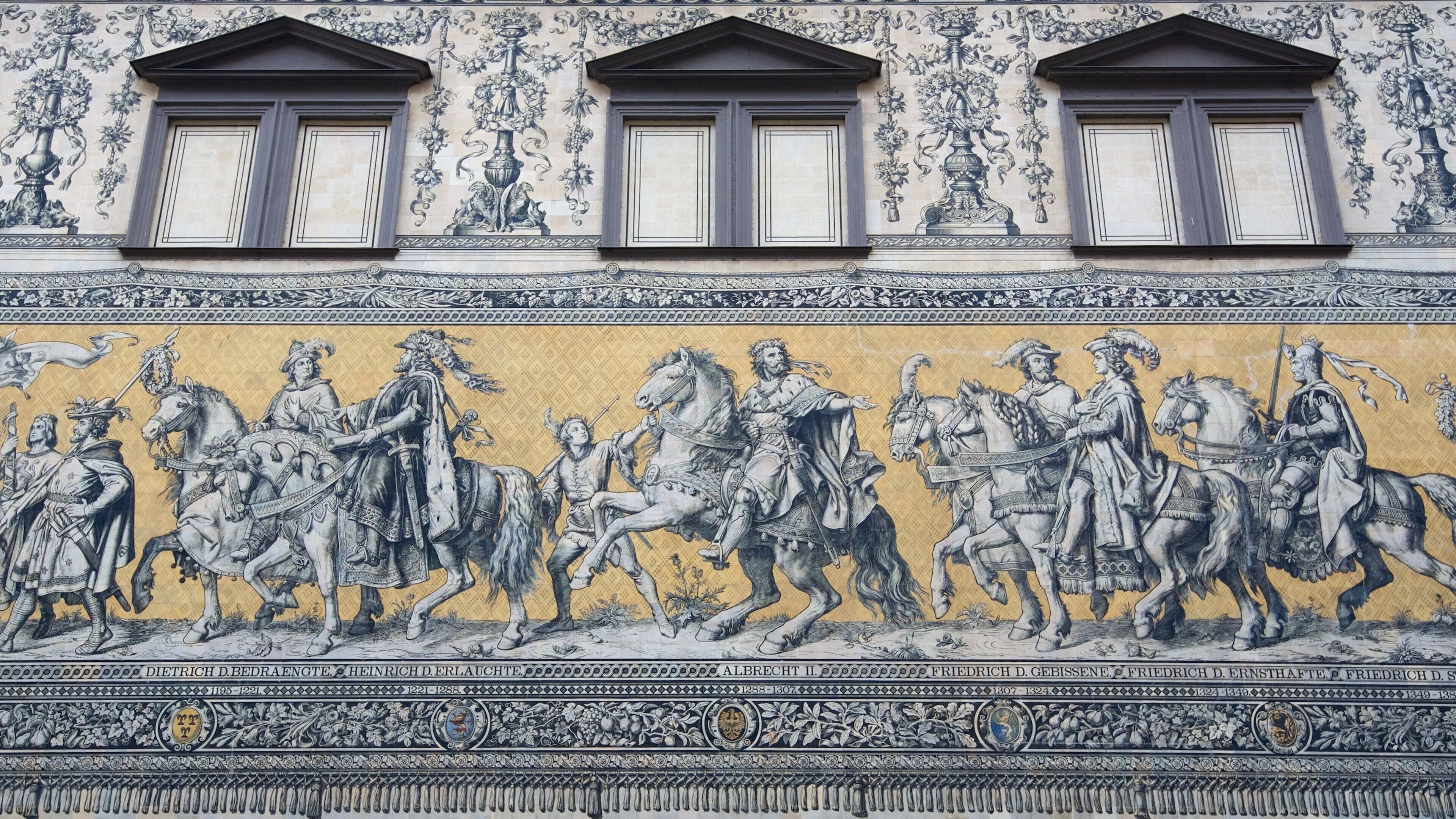 Fürstenzug mit einem Geschichtliches und Kunst