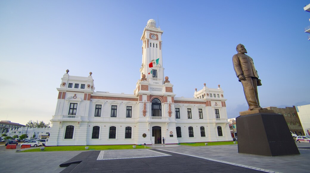 カランサ灯台 表示 都市, 遺跡 と 広場