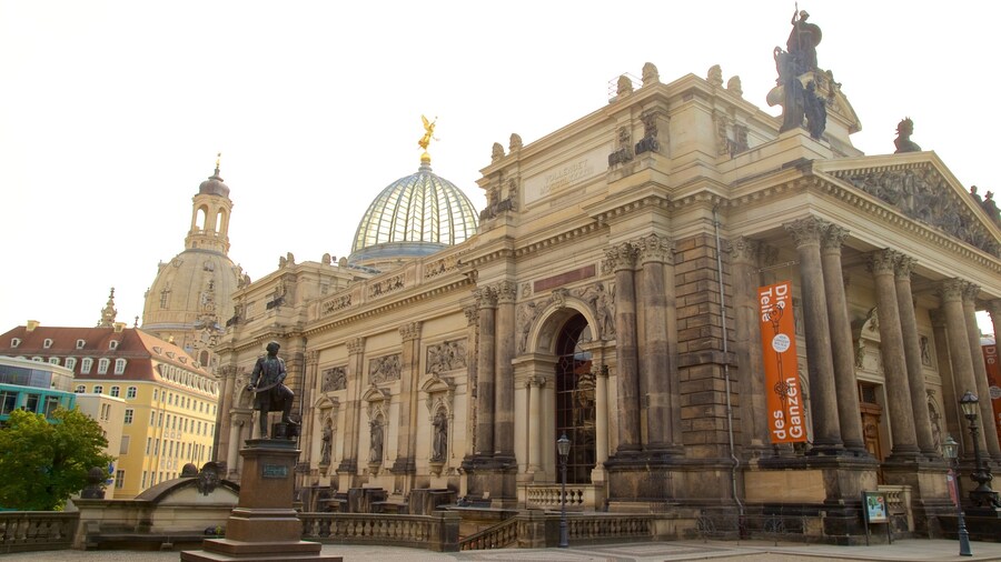 Festung Dresde montrant scènes de rue et patrimoine historique