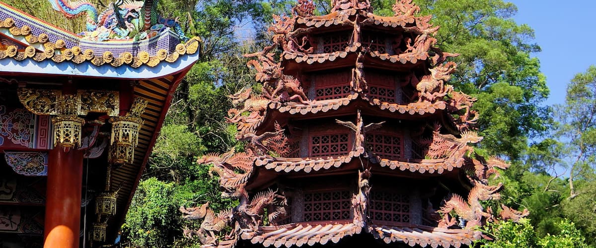 玉尊宮龍鳳八卦爐 Dragon-Phoenix Bagua Furnace in Yuzun Temple