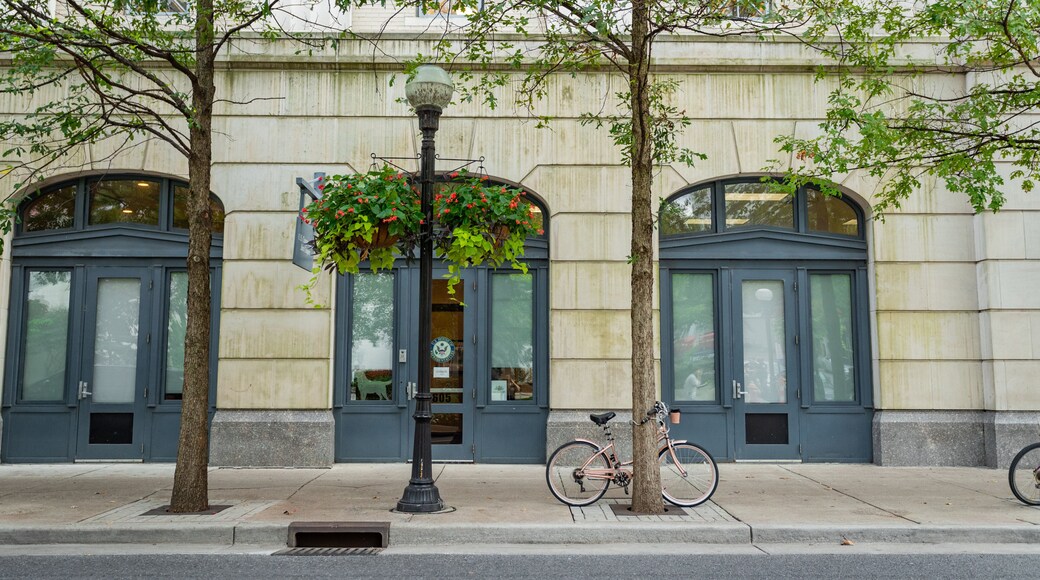 Nashville Public Library