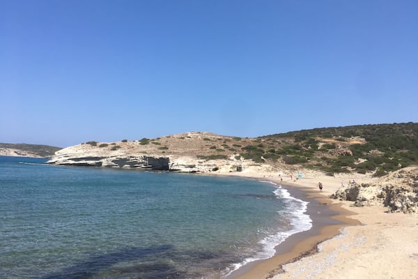 Beautiful and peaceful beach
There are not lots of people but you have to take a 4x4 to go in it
#greece
#milos
