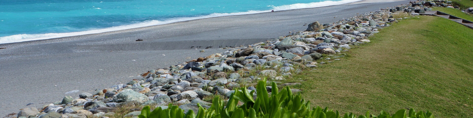 Qixingtan Beach 七星潭海岸