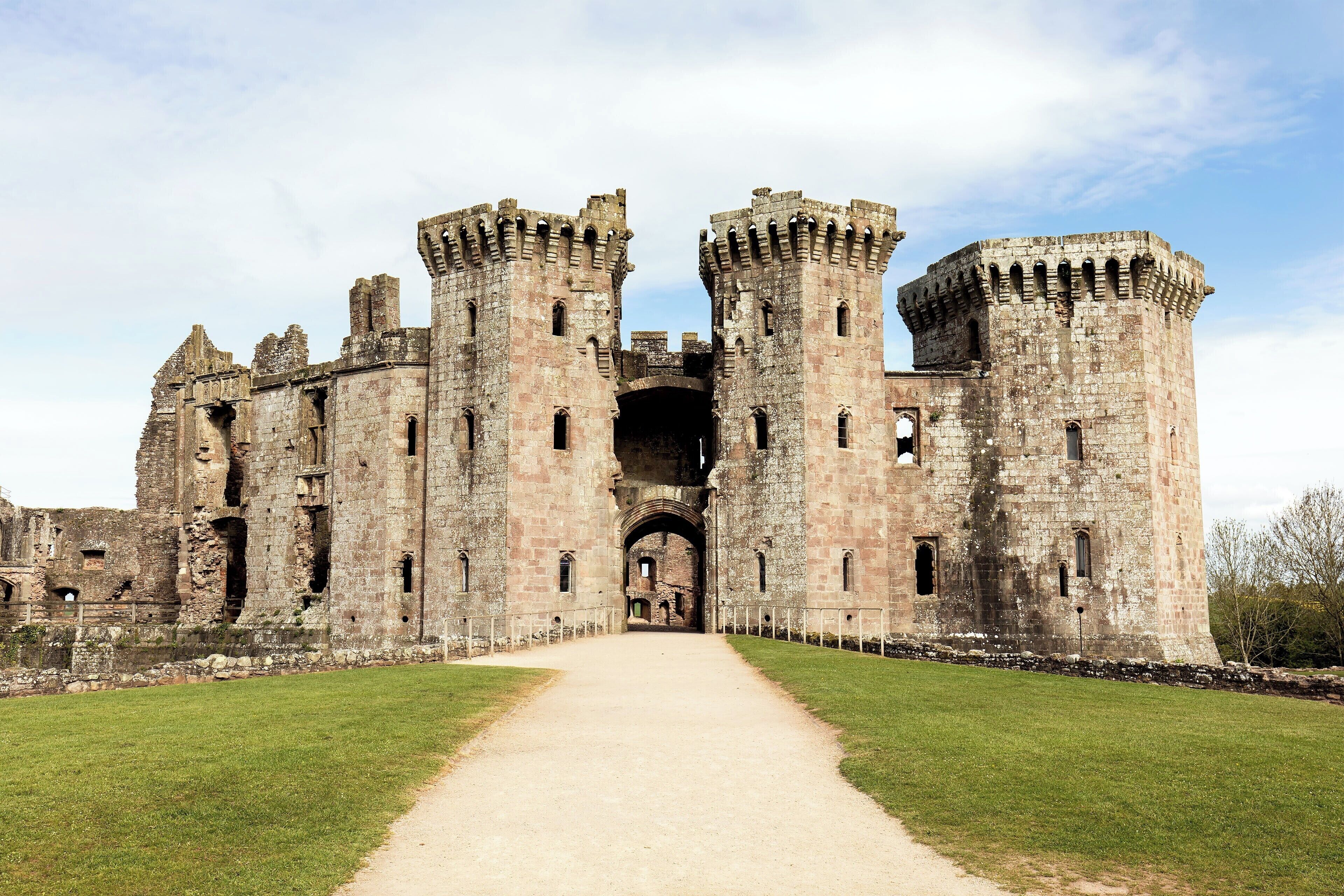 Grand 15th-century castle that eventually fell to Parliamentary forces during the English Civil War (1646).  The castle was surrendered mostly in-tact, but was slighted (purposefully disabled) to prevent any future use as a fortification.

Today it&#x27;s an atmospheric ruin that makes for a fun visit.