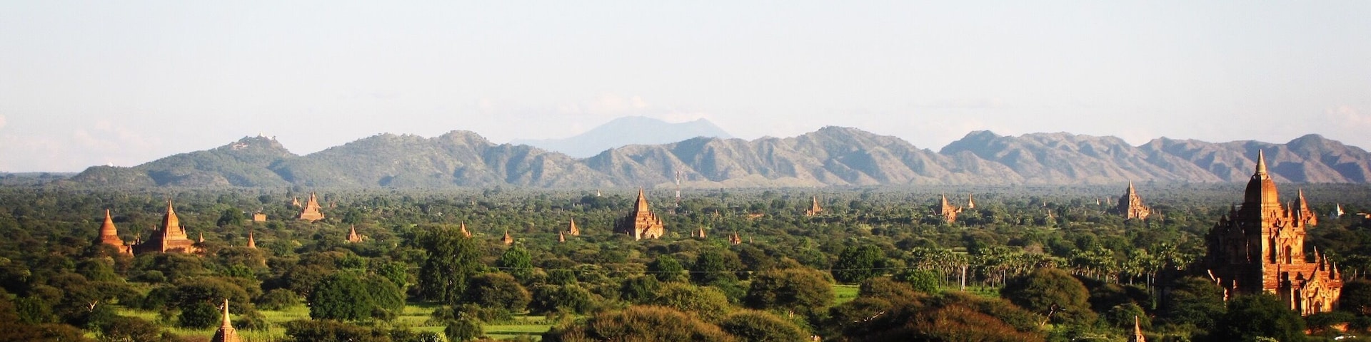 Beautiful Bagan with more then 3.500 pagodas.