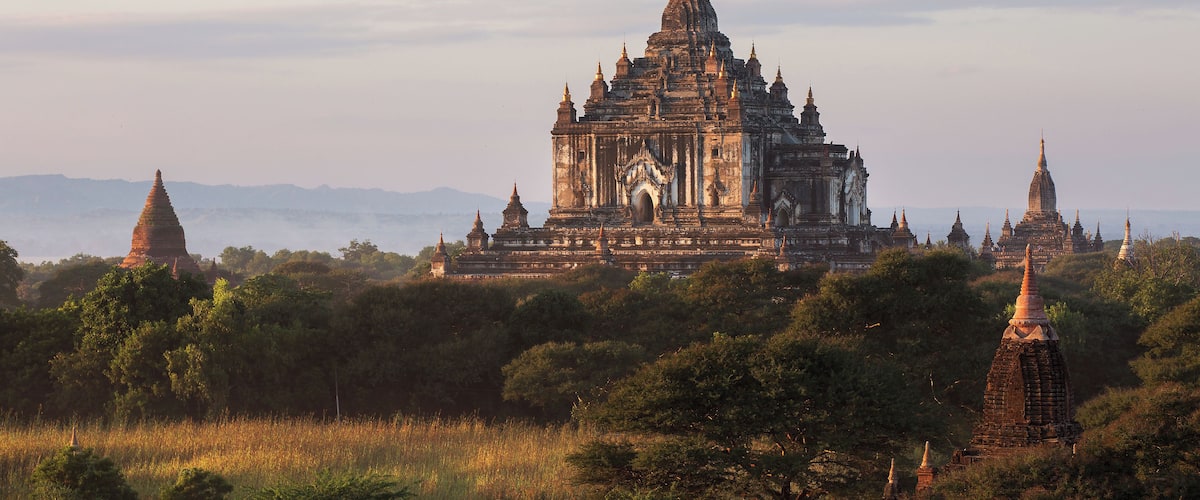 A very distinctive temple due to it's white stucco exterior. It was built in 1144 and is one of Bagan's tallest temples (200ft / 60m).