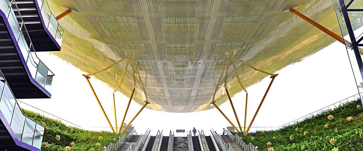 The world's top 10 most beautiful subway stations, world no.4 Central Park Station (中央公園站), Kaohsiung, Taiwan.
#Taiwan #Asia #Kaohsiung #SubwayStation #perspectives #MetroStation #architecture #CentralParkStation