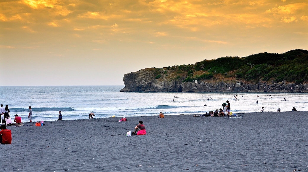 The Cijin Beach (ææŽ„æ”·æ°Žæ”Žć Ž) is a hot spot for surfing, itâs located in Qijin Island, Kaohsiung, Taiwan.
#Taiwan #Kaohsiung #beach #sea #Asia #BeachTips #surf