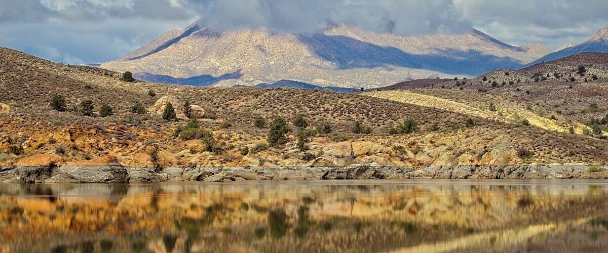 The upside down. When down is up. Or is it when up is down? 
#utah #clouds #reflection #hiking #outdoors #landscape