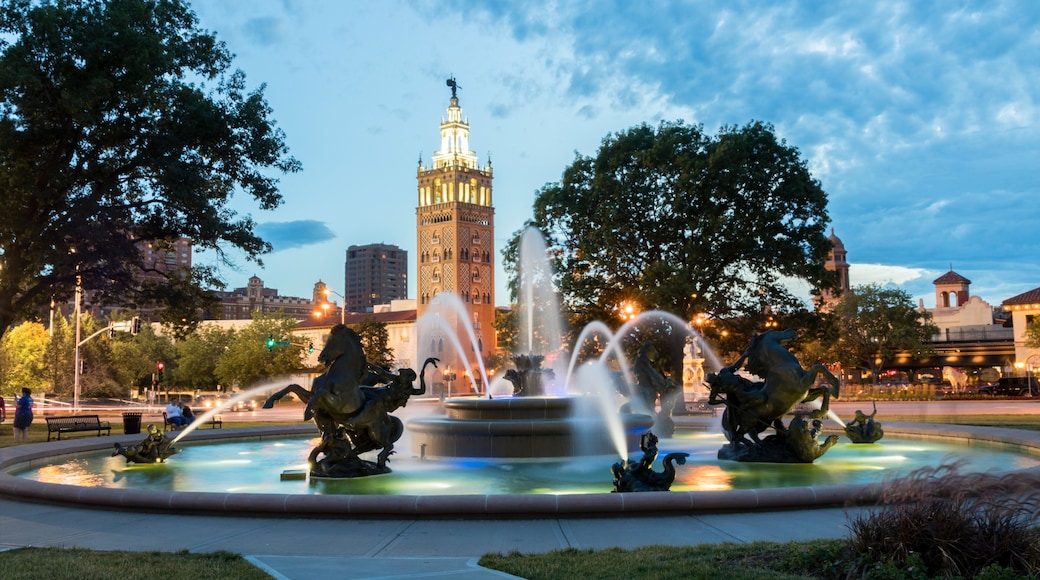 J.C. Nichols Memorial Fountain at the Country Club Plaza, Kansas City