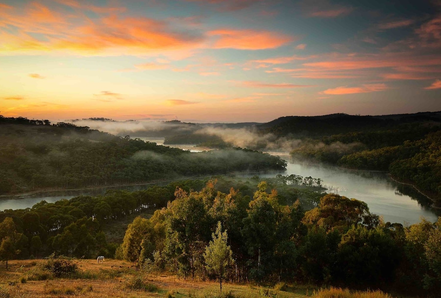 A fantastic place to stay when visiting the Blue Mountains area in Australia.  Mornings like this and almost a dark sky for night / astrophotographers you just can’t go wrong.  This is the actual view from the balcony of the room.