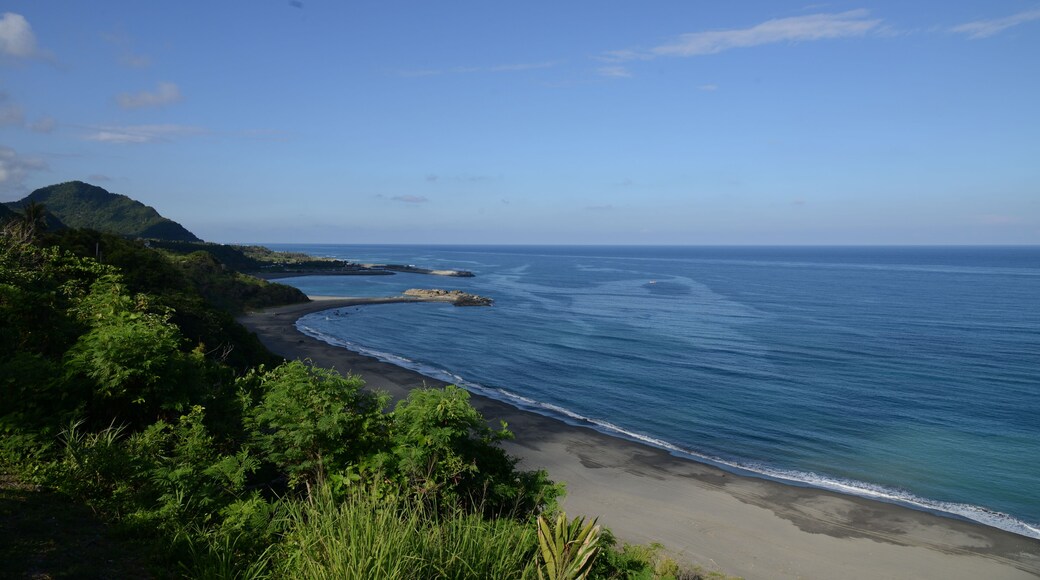 Seascape looking towards Jinzun on a sunny day in August.