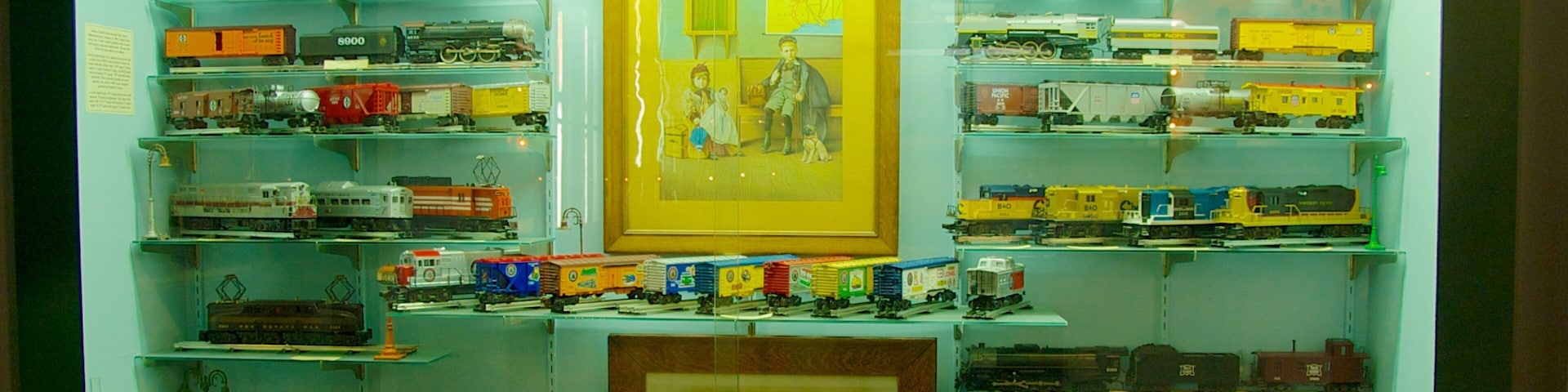 Museu do Brinquedo e da Miniatura que inclui itens de ferrovia e vistas internas