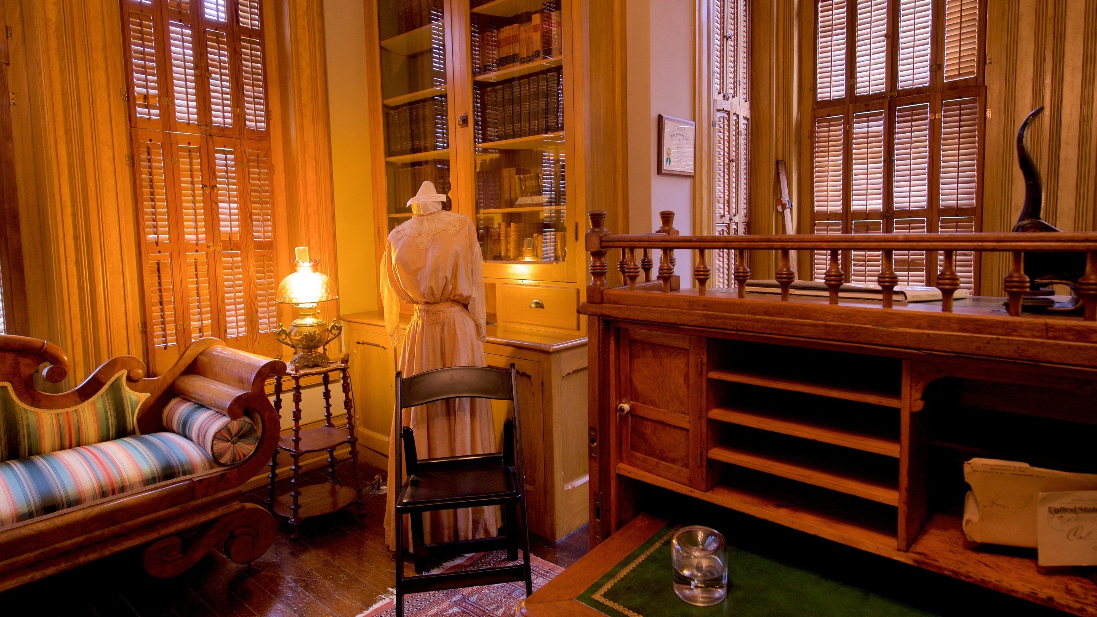 Vaile Mansion showing interior views, a house and heritage elements