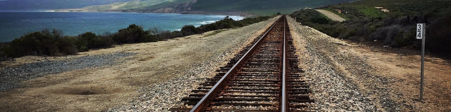 Just an hour drive from Santa Barbara and a 45-minute drive from Lompoc, you'll find spectacular landscapes like this one. A sign 4.5 miles south of Lompoc off Highway 1 will direct you onto Jalama Road. Follow this scenic, winding, 14.5 mile road to the coast. You'll cross these railroad tracks before heading into Jalama Beach County Park.
#lifeatexpedia
#roadtrip
#California
#lifeatexpedia
#weloveourmarkets
#AMER
