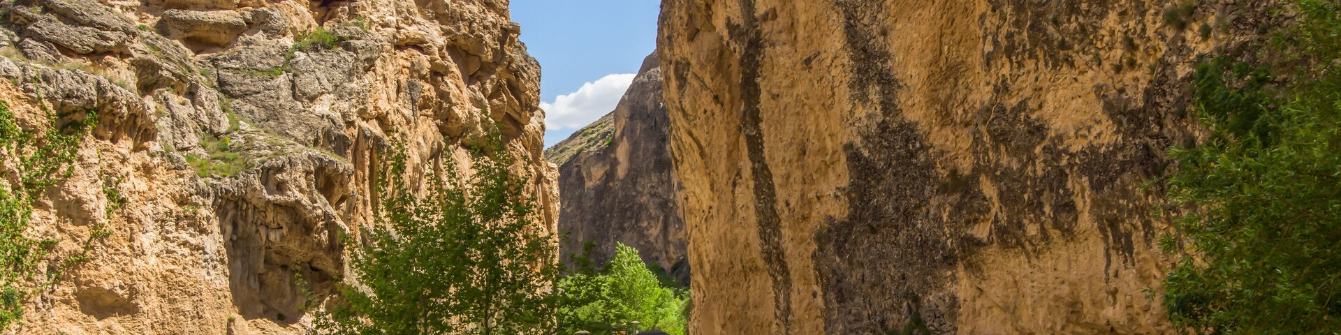 Darende Malatya, Turkey Somuncu father's tomb and river