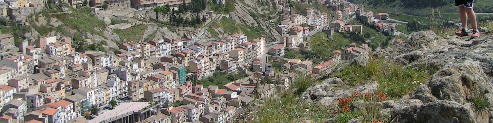 Troina da Monte Pantheon
