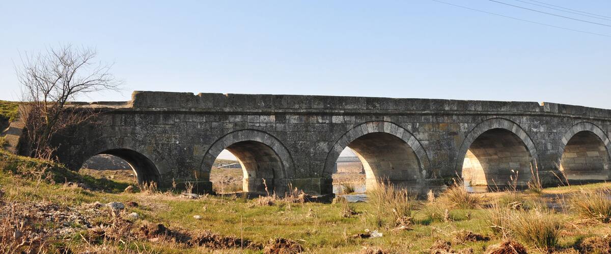Buyukkaristiran Bridge, located in Luleburgaz, Turkey, was built by the Ottomans in the 16th century.