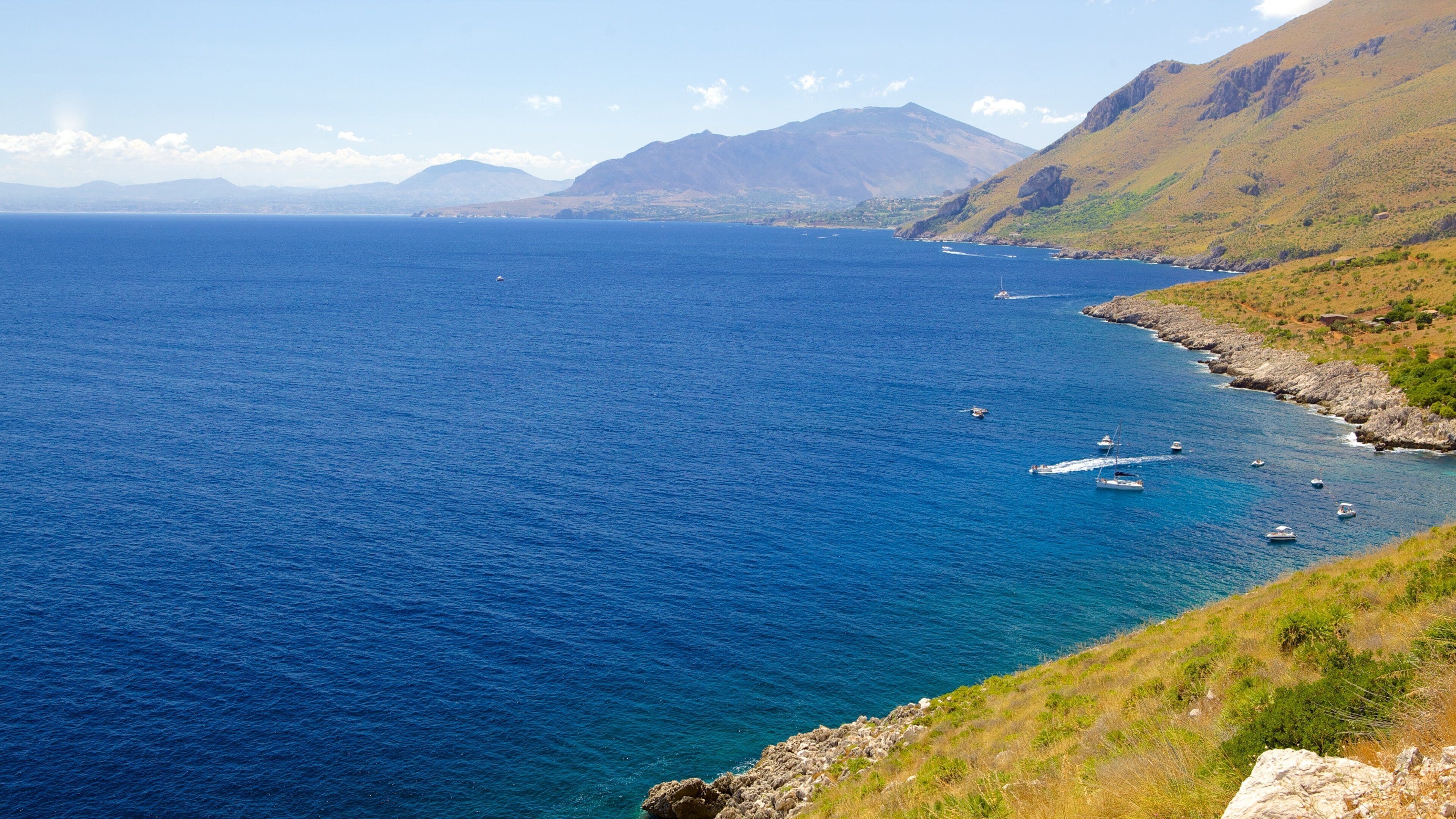 Strand von Zingaro mit einem Felsküste, Landschaften und allgemeine Küstenansicht