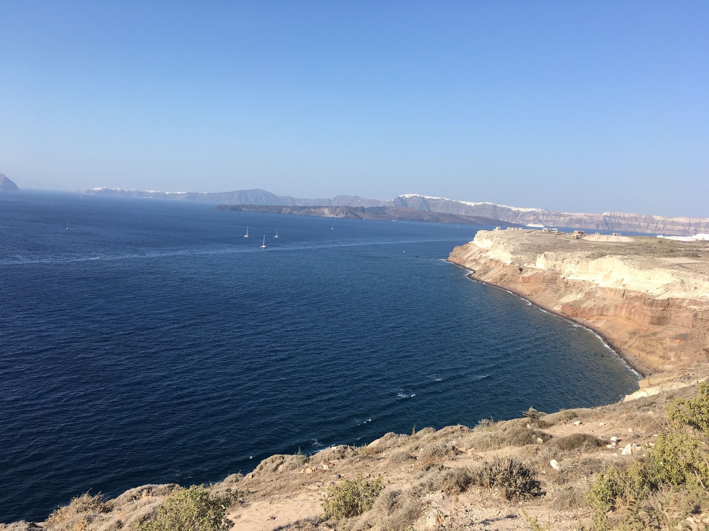 This is the south /ending part of Santorini Island. Only a military Lighthouse located at this place but is a nice view that can see the north part of Santorini. The road here is narrow with limited parking. #nature