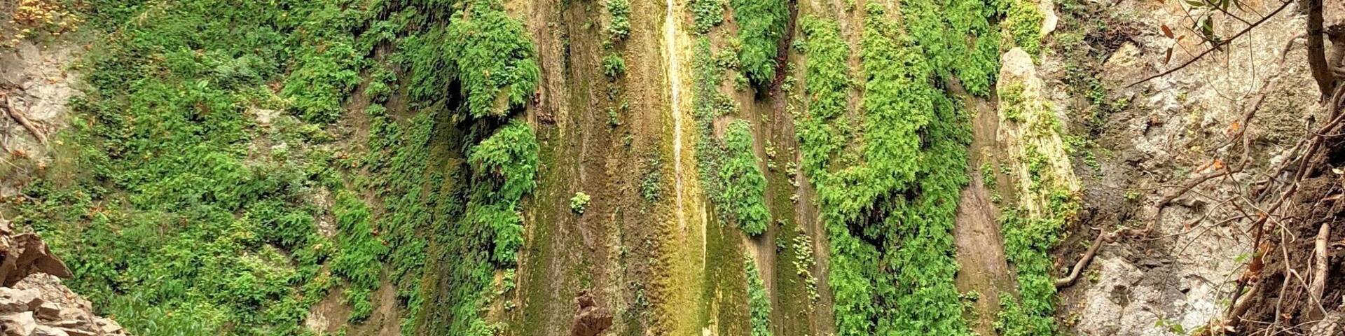 Short walk from parking, very scenic little spot.