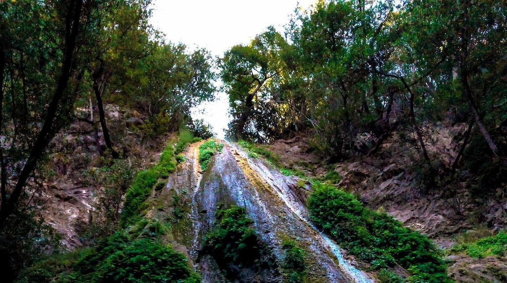 There wasn't much "falling" going on, more like a trickle.. but it was still pretty. Also, it's a earthcache (geocaching.com).